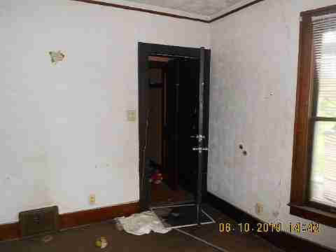 6342 Colfax (22)_m.jpg